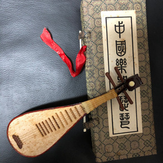 ミニー紅木樂器琵琶芸術品 