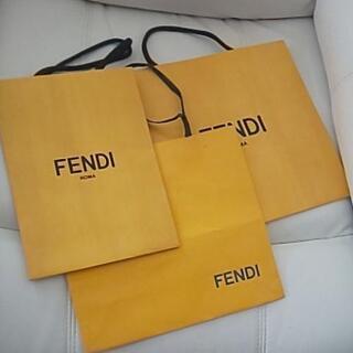 FENDI★三枚セット美品★ブランド紙袋 ショッパー