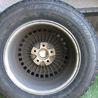 大幅値下げ！スタッドレスタイヤ4本アルミホイールセットの画像