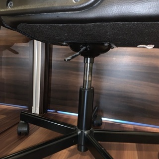 IKEAの椅子の画像