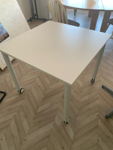 (美品)正方形の机です
