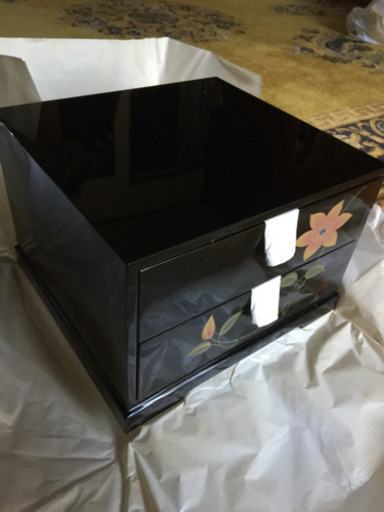 工芸品 鉄仙 漆塗り 二段式小物入れ引き出し 