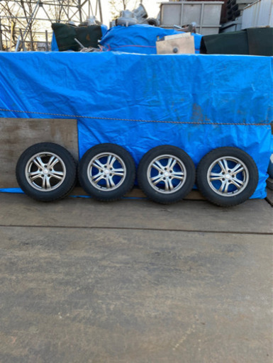 ブリヂストン　VRX 2018年製　バリ山イボ付き　スタッドレス 29,250円