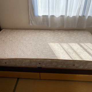 ベッド