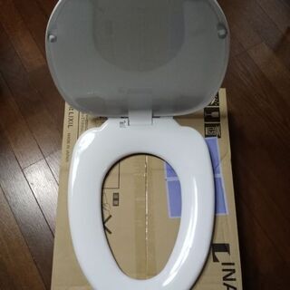 ★スローダウン機能付き★INAX便座