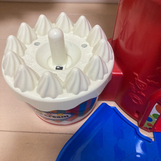 ディズニー　ガチャガチャおもちゃの画像