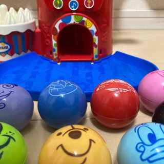 ディズニー　ガチャガチャおもちゃの画像