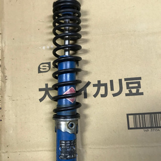 カヤバ KYB製　リアサスペンション リアショック