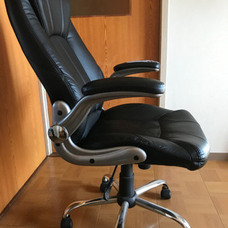 【値下げしました】オフィスチェアの画像