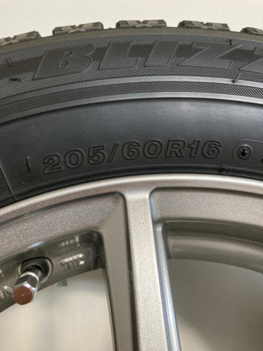 スタッドレスタイヤ&ホイール　4本セット　　205/60R16