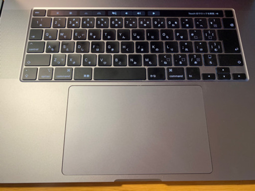 MacBook Pro 16インチ