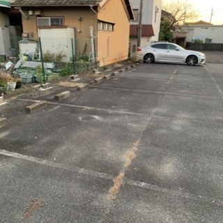 あと5台！ 津市海岸町 🚙月極4000円駐車場🚗 貸します！の画像