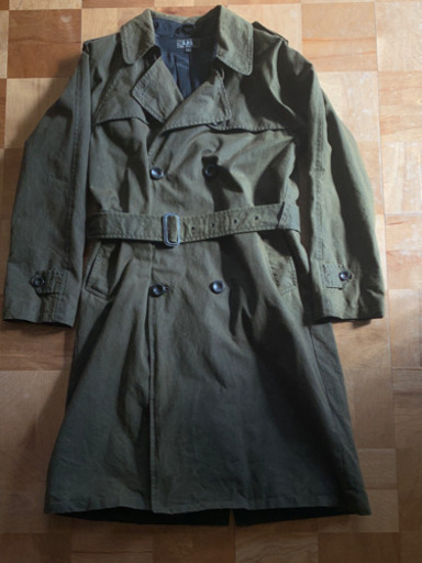 A.P.C トレンチコート