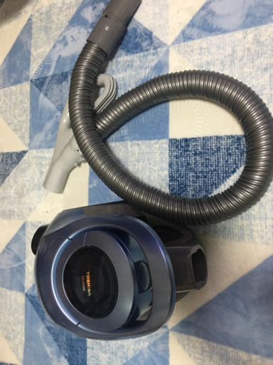 美品TOSHIBA サイクロン掃除機　ライト付き