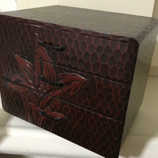 鎌倉彫り　引き出しの画像