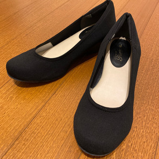 最終値下げ！　黒　パンプス　L