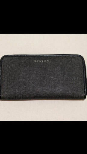 BVLGARIウィークエンド長財布