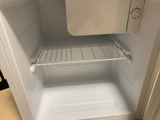 【受付終了】冷蔵庫46ℓ(2018年製) 小さなヘコミあります。