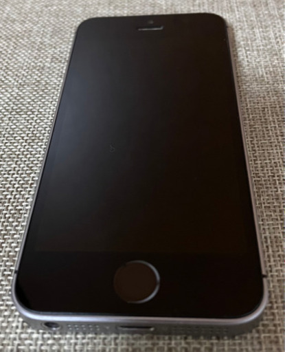 iPhoneSE  Apple版 64GB SIMフリー スペースグレイ 本体 グレー ブラック アイフォン 国内 