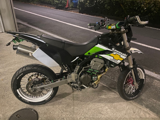 ０６年式 トラッカー250
