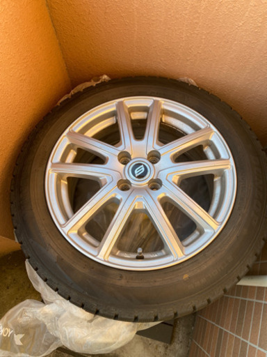 ダンロップ　スタッドレスタイヤ　ウインターマックス02 ホイール付き4本セット