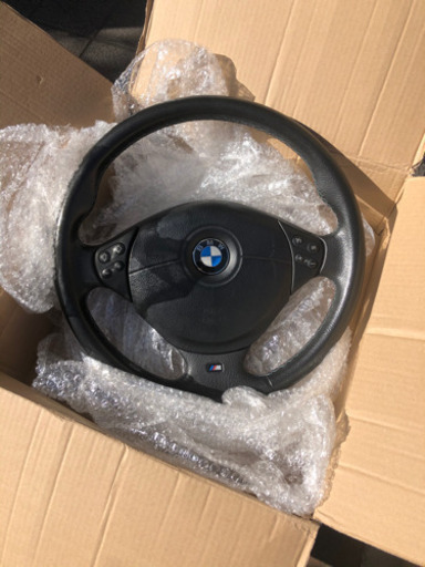 BMW M5ステアリング