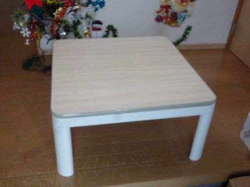 ７５Ｃｍ×７５Ｃｍ　ユアサ　リビングコタツ　ＹＫＨ８０ＡＲ（ＢＲ）こたつ布団と取扱説明書付き