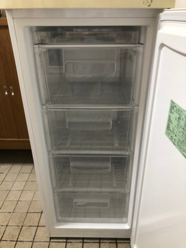 早い者勝ち！冷凍庫145L横開き