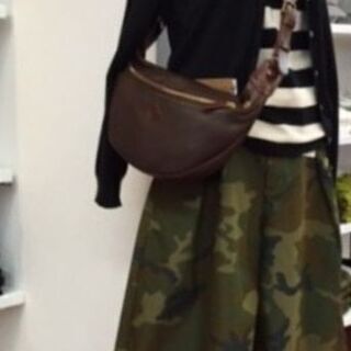 未使用のブランド・パンツ、スカート等格安でお譲りします。の画像