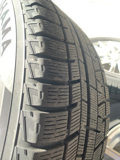 スタッドレス　225/55R17  YOKOHAMA  ホイール付き