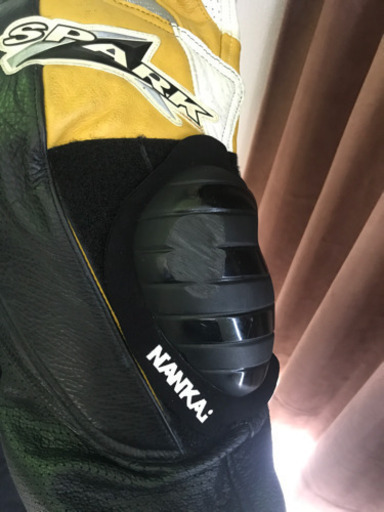 革ツナギ　バイク　レース