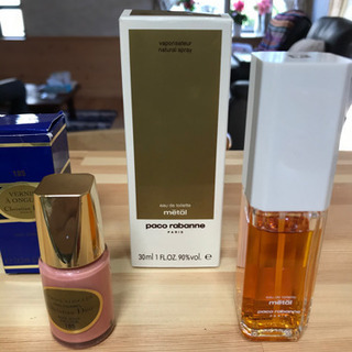 パコラバンヌ　メタル　オードトワレ30ml  Diorネイルエナメル