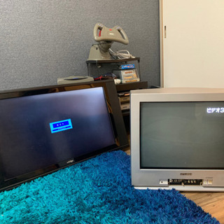 液晶テレビモニターとブラウン管テレビ
