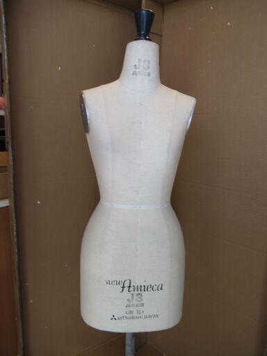 世田谷区近辺配送可能　マネキン　キイヤ　三菱レイヨン　日本製　Ｎｅｗ　Ａｍｉｅｃａ J3 JUNIOR 東京キイヤ 女性用トルソー　レディース　婦人用 Kiiya MODEL FORM CO. TOKYO JAPAN　鋳鉄脚/高さ調整ペダル