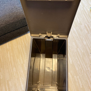 【0円でお譲りします】ゴミ箱の画像