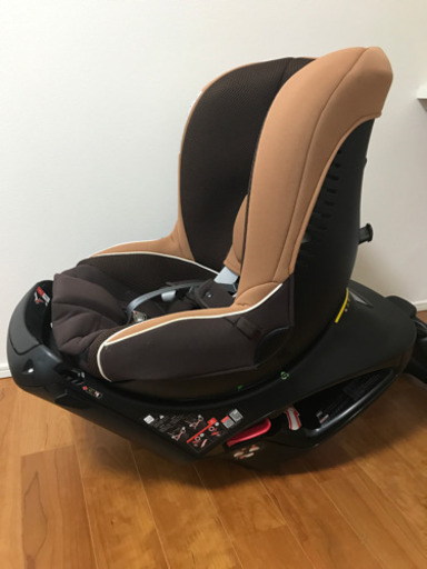 エールベベ　チャイルドシート