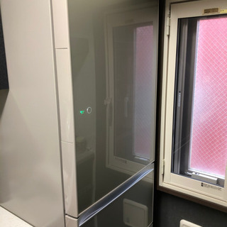 【たっぷり入ります】冷蔵庫（ファミリーサイズ）の画像