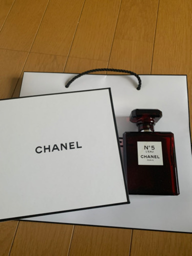 シャネル N°5 ロー オードゥ トワレット 100ml 特別限定ボトル