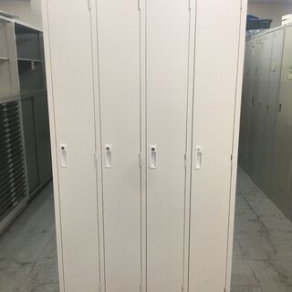 中古極美品　SEIKO　4人用ロッカー　鍵付　ホワイト　W900...