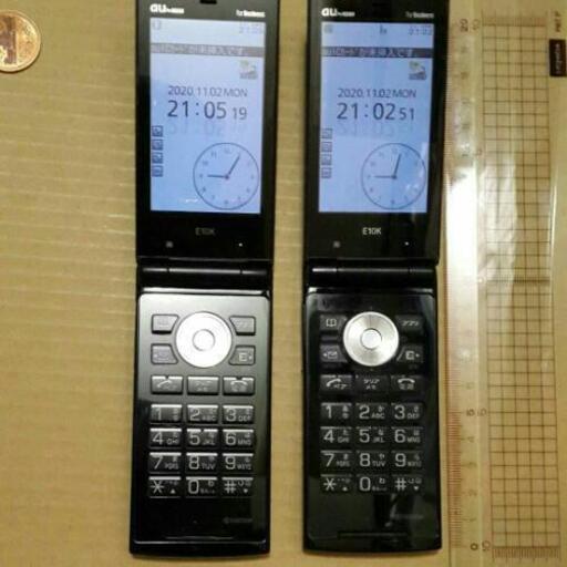 au E10K 携帯電話