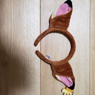 取りに来て下さる方に差し上げます。バンビのカチューシャ