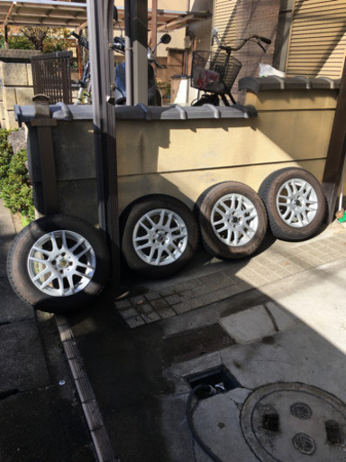 スタッドレスタイヤ