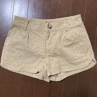サリア  ショートパンツ