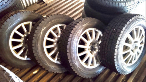 スタッドレスタイヤ　195/65/15