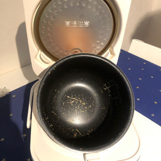 炊飯器　HAIER JJ-M31Aの画像