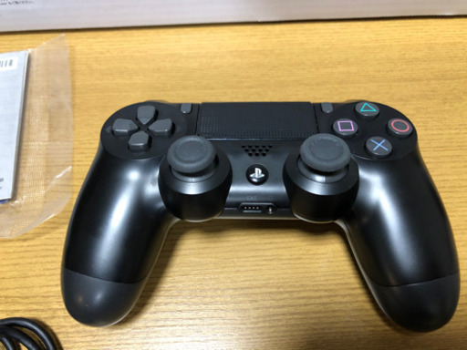 PlayStation 4 Pro ジェット・ブラック 1TB (CUH-7200BB01)