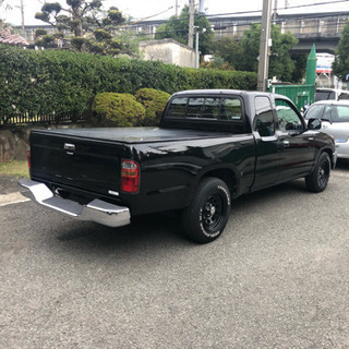 トノカバーハイラックスRZN152 (のぶさん) 猪名寺の車のパーツの