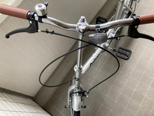 美品 16インチ折りたたみ自転車6段変速 鍵 ライト 空気入れ セット 【未使用品・超美品】折り畳み自転車+空気入れ＋鍵