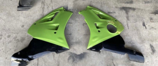 kawasaki zxr400r 1992年式　サイドカウル　左右