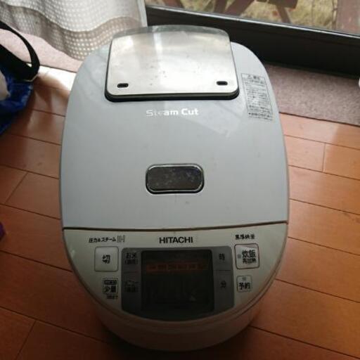 炊飯器を3000円で譲ります。